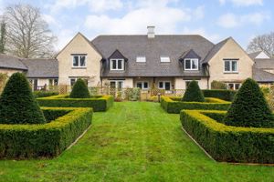 Photo 25- click for photo gallery